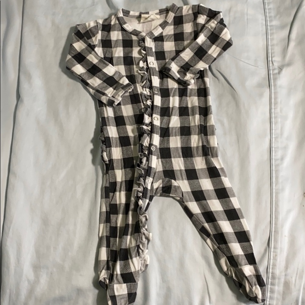 Snap ruffle pj